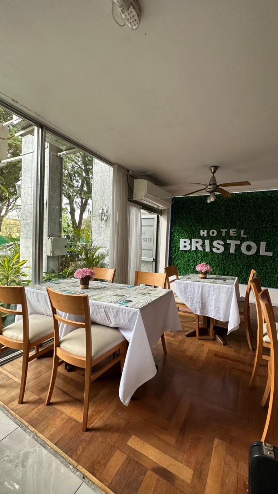 Hotel Bristol Córdoba Buitenkant foto